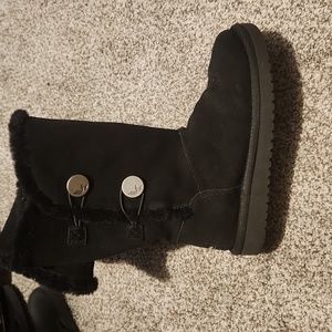 Size 5 big girls black koolaburra by ugg kinslei tall boots with fur and buttons